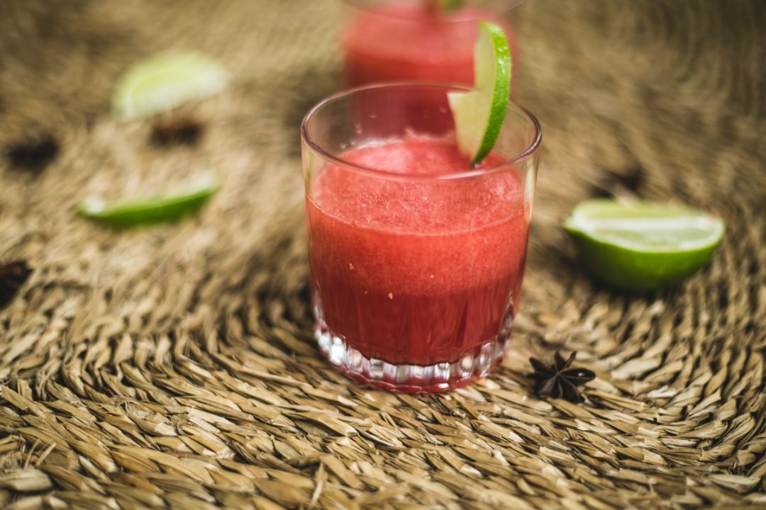 Watermelon tonic | Summer cold drink | Recipe and photos by Thais FK | on Due fili d'erba | Two Blades of Grass